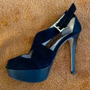 MK heels 👠💯 used once